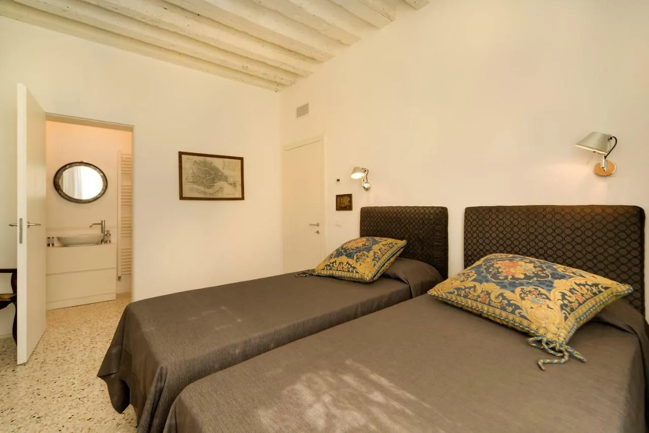 Ca' Dorina Luxury Daire Venedik İtalya