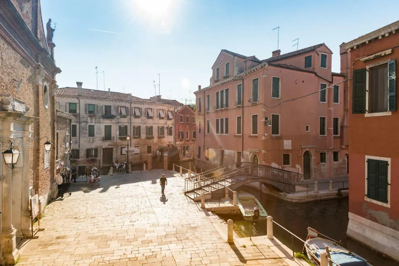 Ca' Dorina Luxury Apartment Venice Italy